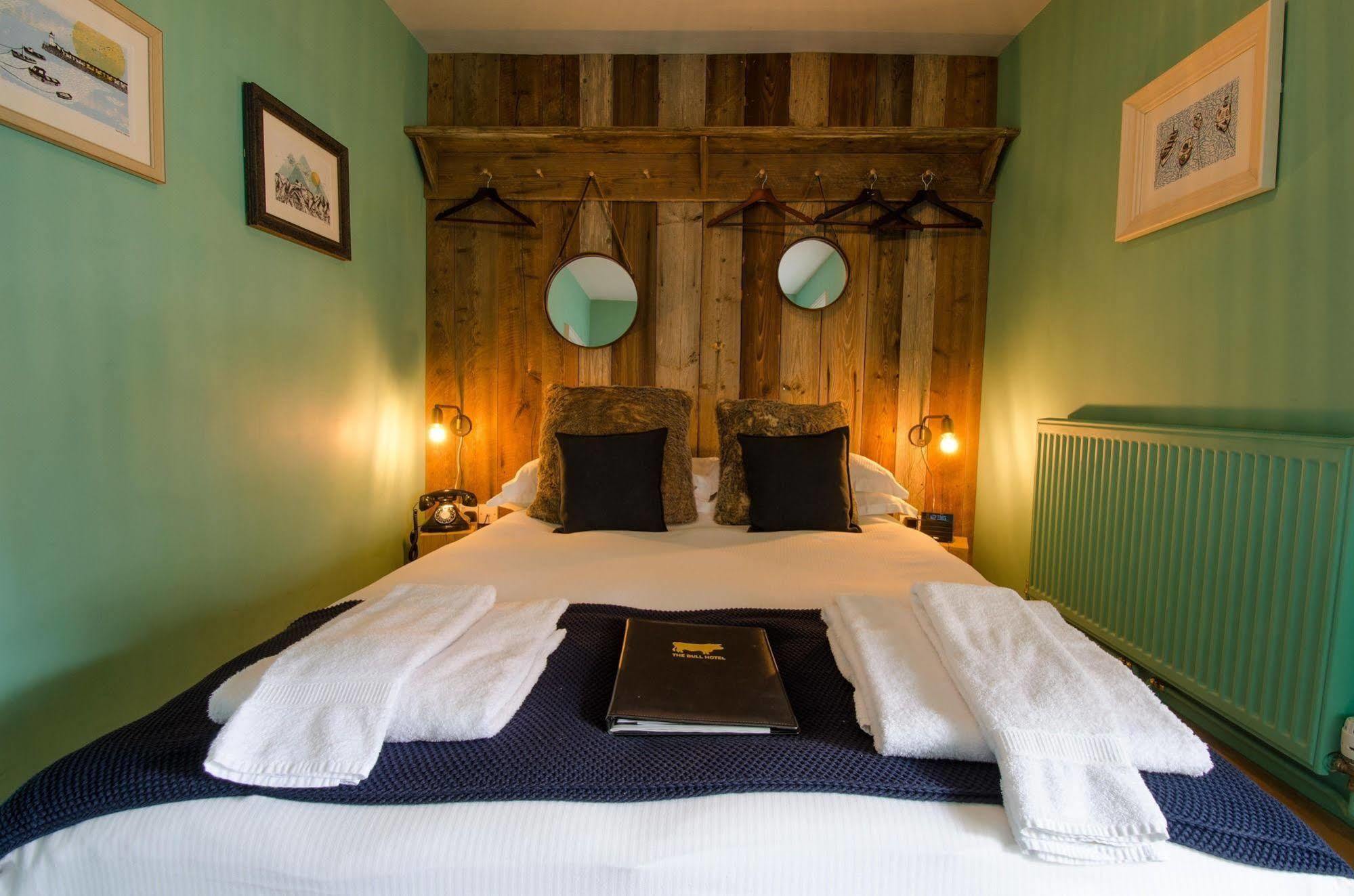 The Bull Hotel ブリッドポート エクステリア 写真